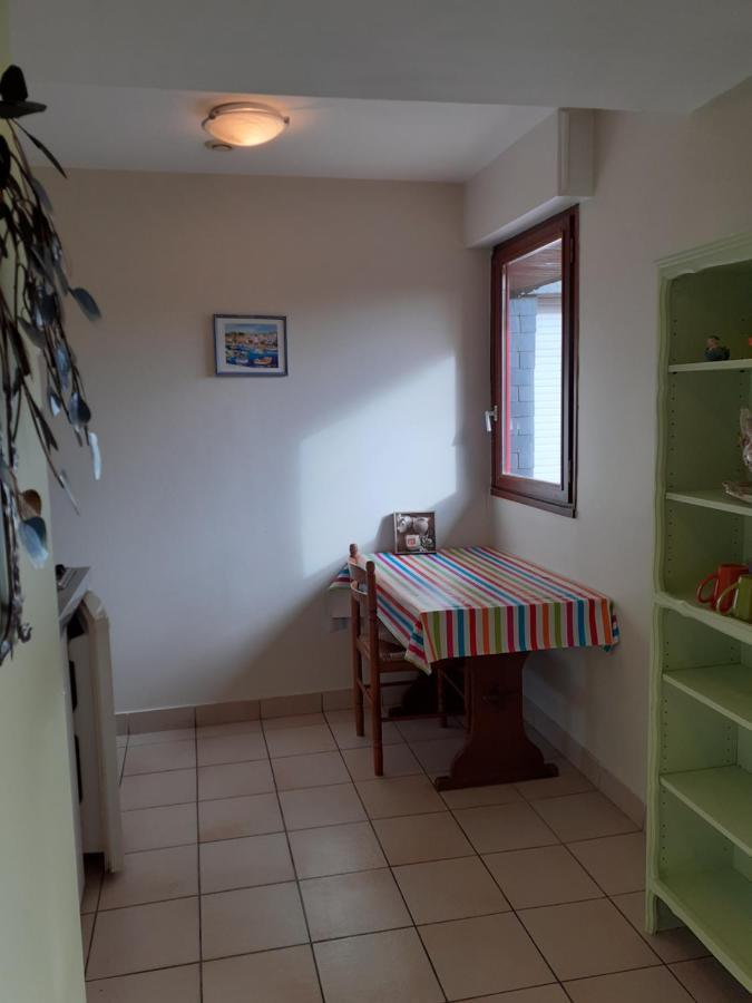 Chez Christine Bed and Breakfast Noyal-Pontivy Buitenkant foto