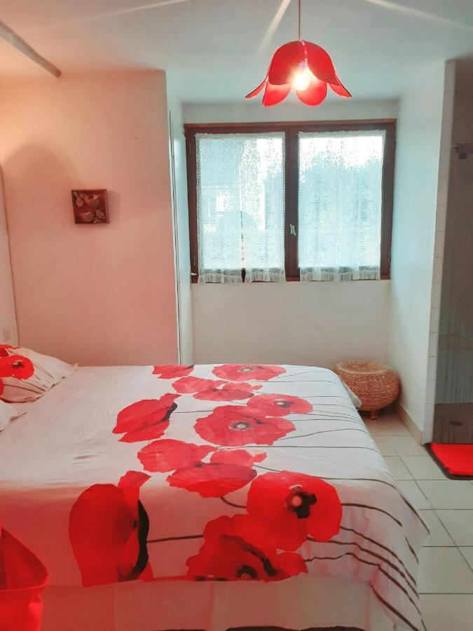 Chez Christine Bed and Breakfast Noyal-Pontivy Buitenkant foto